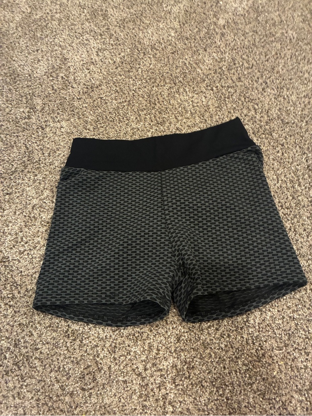 Women’s Black Tank & Shorts - Picture 3 of 5